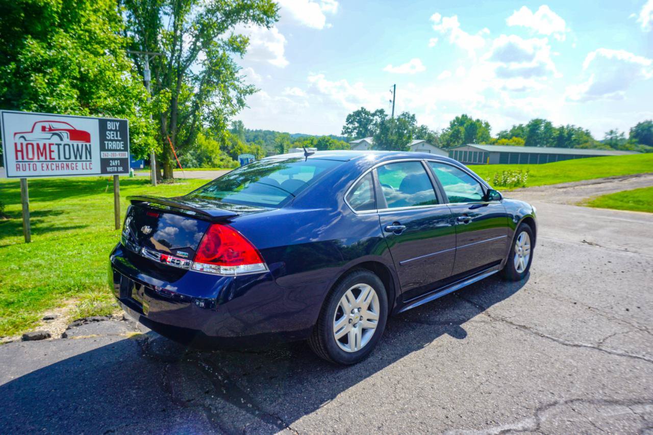 Used 2011 Chevrolet Impala LT w/ Luxury Edition Package FWD image 3