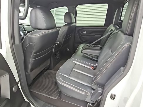 Used 2018 Nissan Titan SL w/ Midnight Edition image 32