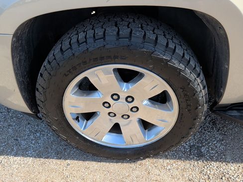 Used 2010 GMC Yukon SLT w/ Texas Edition RWD image 41