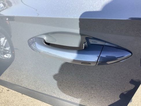 Certified 2025 Hyundai Tucson SE image 27