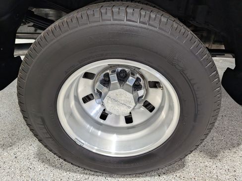 Used 2024 GMC Sierra 3500 Denali w/ Denali Reserve Package image 15