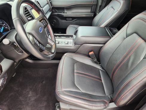 Used 2019 Ford Expedition Limited w/ Equipment Group 303A AWD/4WD image 5
