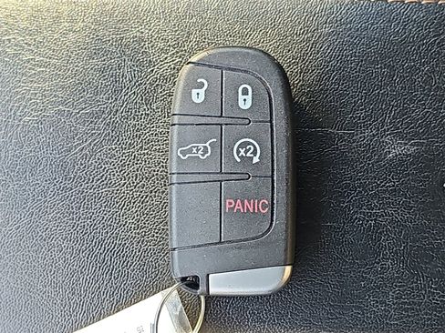 Used 2021 Jeep Compass Latitude w/ Convenience Group image 36