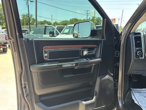 Used 2018 RAM 2500 Laramie w/ Off Road Package AWD/4WD image 9