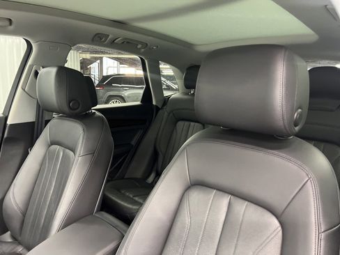 Used 2018 Audi Q5 2.0T Premium Plus w/ Premium Plus Package image 14