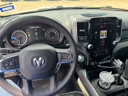 Used 2025 RAM 1500 Laramie w/ Laramie Southwest Edition AWD/4WD image 16