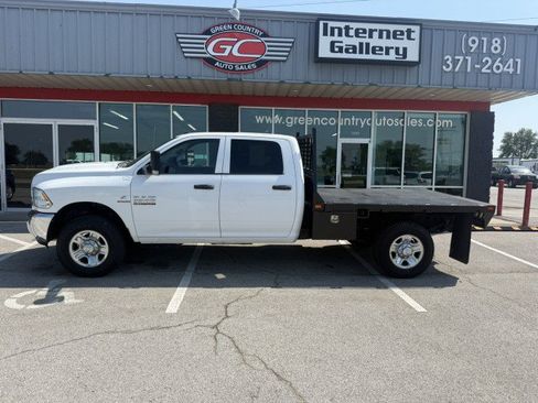 Used 2016 RAM 3500 Tradesman w/ Chrome Appearance Group AWD/4WD image 10