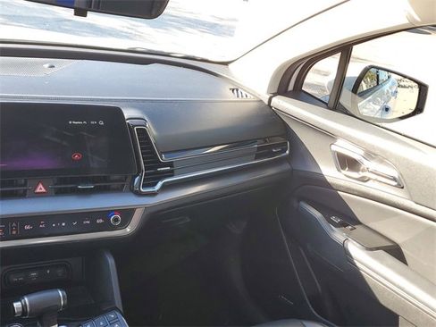 Certified 2023 Kia Sportage SX image 16