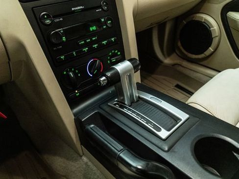 Used 2006 Ford Mustang GT Premium image 24