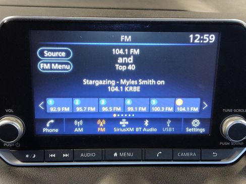 Used 2023 Nissan Sentra SV FWD image 25