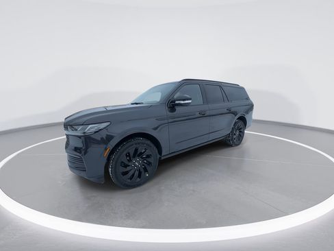 New 2026 Lincoln Navigator L Reserve w/ Jet Appearance Package AWD/4WD image 4