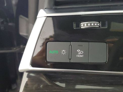 Used 2025 Audi Q8 Premium w/ Black Optic Package AWD/4WD image 32