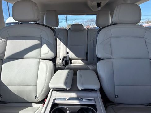 Used 2025 Lincoln Navigator L Reserve AWD/4WD image 62