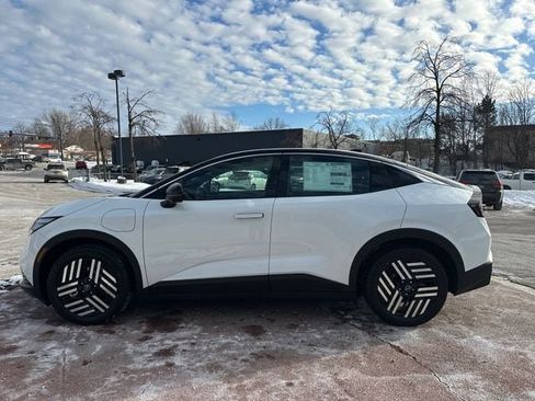 New 2026 Nissan Leaf SV+ w/ Floor Mat Package (SV+) image 3