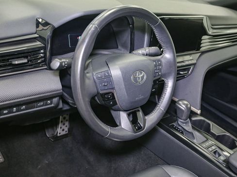Used 2025 Toyota Camry SE FWD image 22