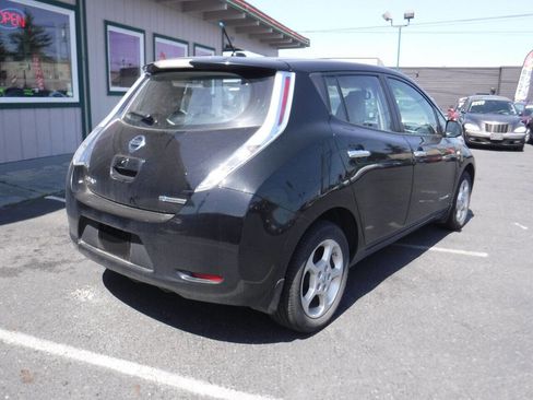 Used 2012 Nissan Leaf SL image 2
