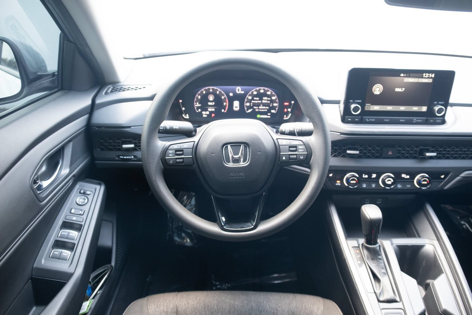 Used 2023 Honda Accord EX image 2
