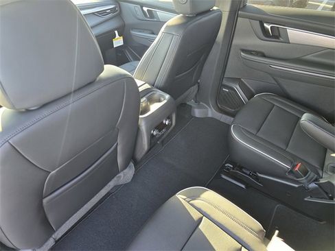 New 2026 Buick Enclave Preferred image 11