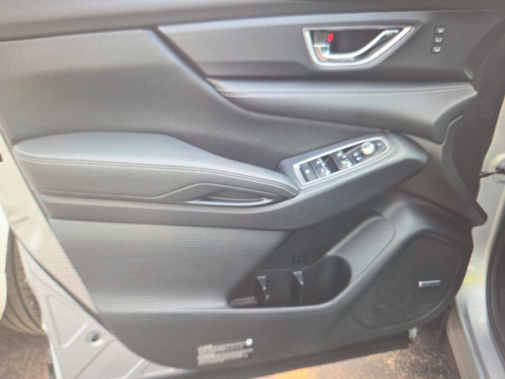 Used 2023 Subaru Ascent Limited w/ Technology Package AWD/4WD image 20