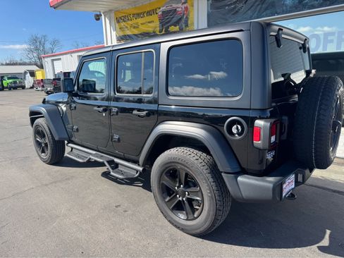 Used 2021 Jeep Wrangler Unlimited Sport image 5