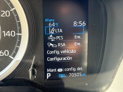 Used 2022 Toyota Corolla LE image 12