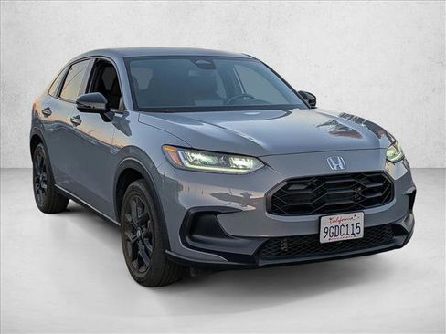 Used 2023 Honda HR-V Sport image 3