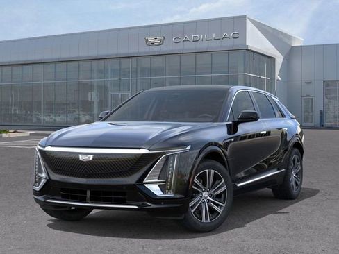 New 2026 Cadillac Lyriq Premium Luxury w/ LPO, Floor Liner Package AWD/4WD image 6