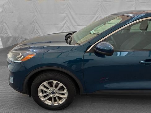 Used 2020 Ford Escape SE AWD/4WD image 3