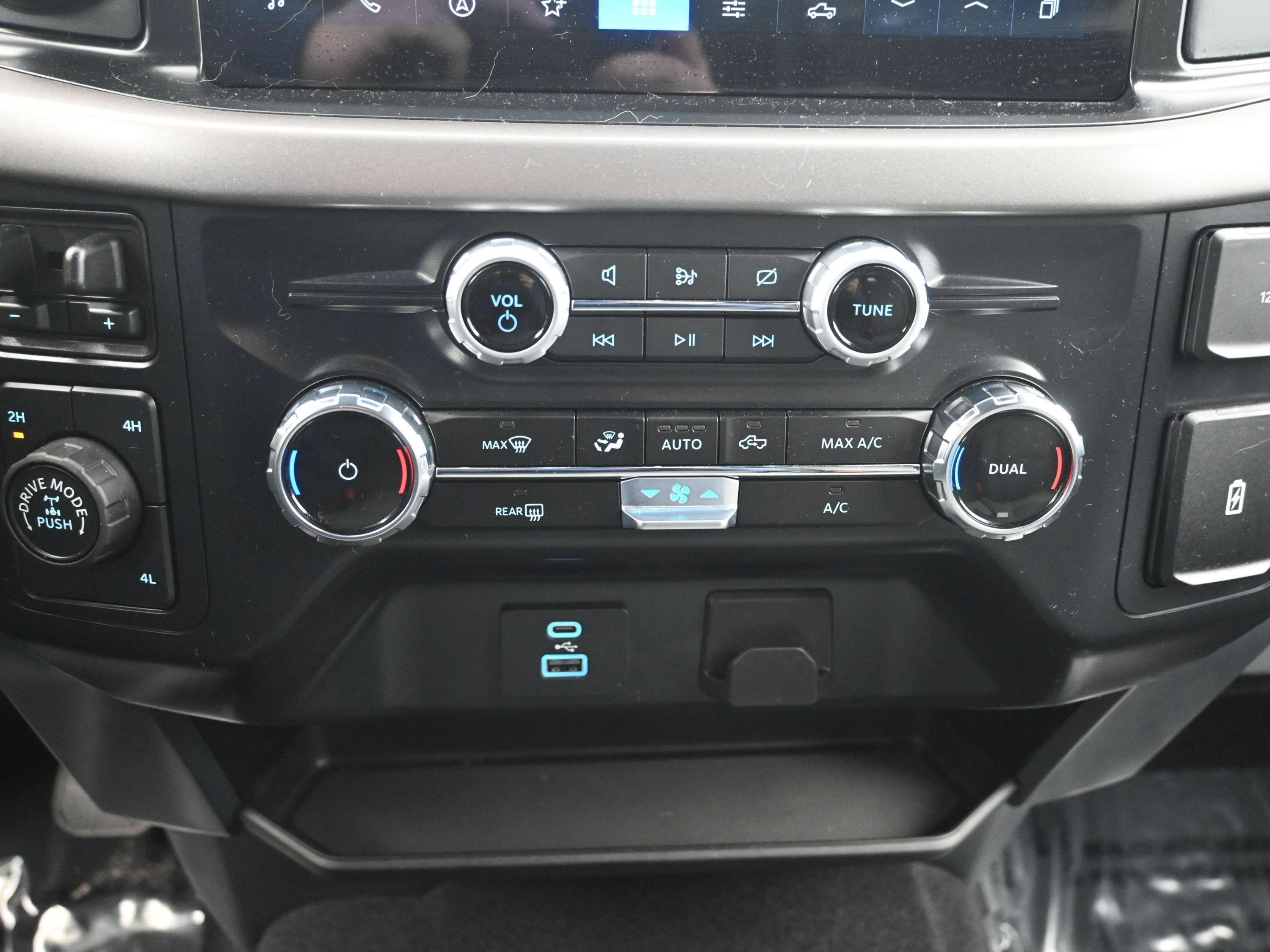 Used 2024 Ford F150 XLT AWD/4WD image 20