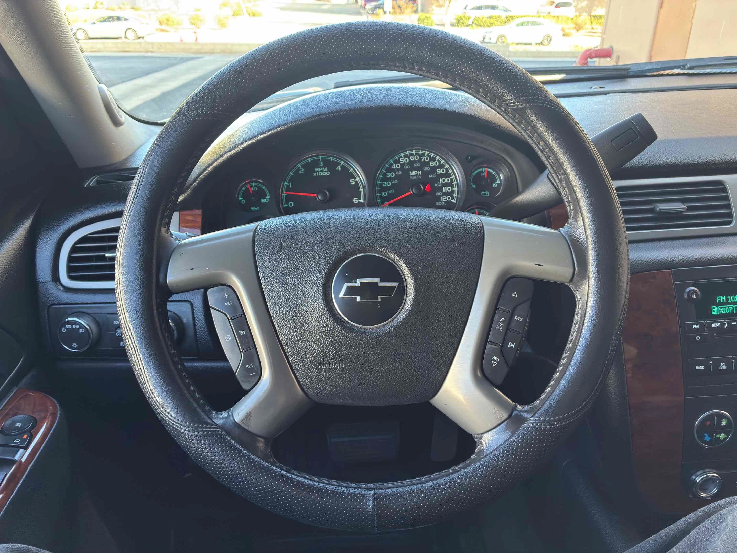 Used 2012 Chevrolet Tahoe LT AWD/4WD image 18