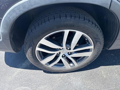 Used 2018 Honda Pilot Touring image 4