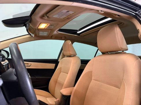 Used 2019 Toyota Corolla LE w/ LE Premium Package w/Moonroof FWD image 10