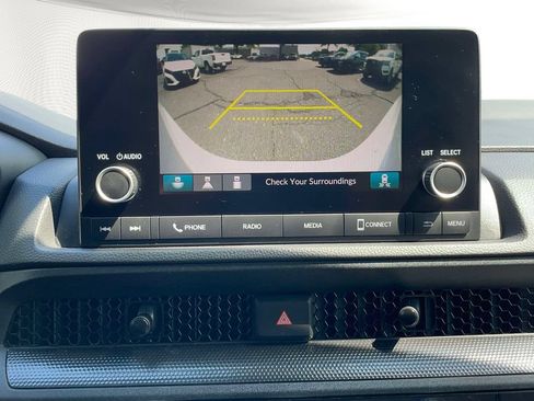 Used 2024 Honda CR-V EX image 26