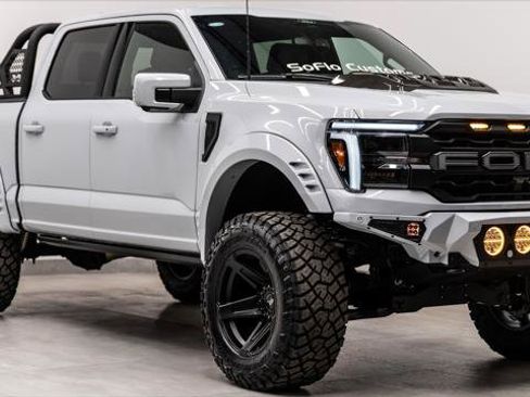 Used 2025 Ford F150 Lariat AWD/4WD image 5