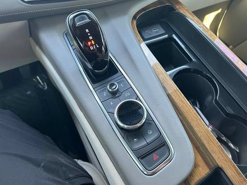 Used 2021 Cadillac Escalade Sport Platinum AWD/4WD image 21