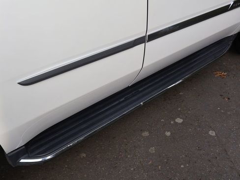 Used 2019 Cadillac Escalade 4WD w/ LPO, Radiant Package image 9