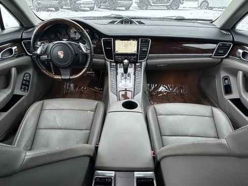 Used 2010 Porsche Panamera 4S image 32