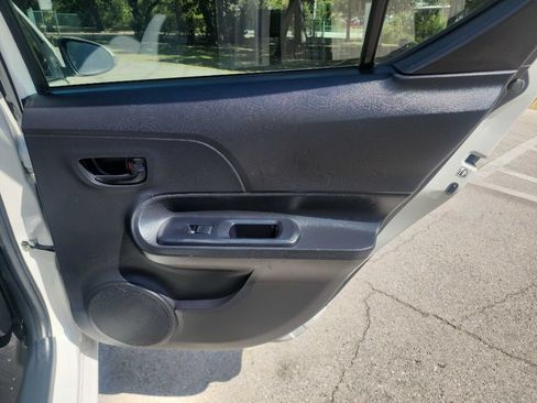 Used 2016 Toyota Prius C One FWD image 27