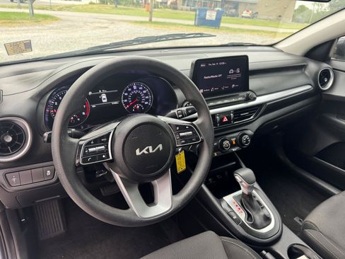 Used 2023 Kia Forte LXS FWD image 12