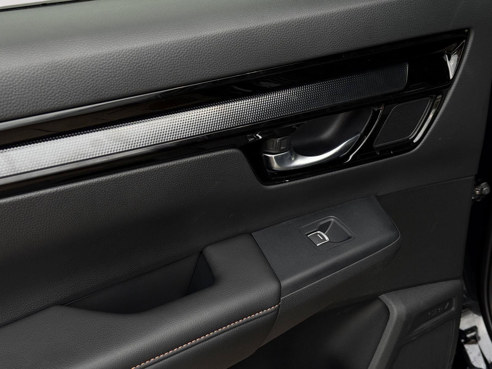 Certified 2026 Honda CR-V Sport Touring image 24