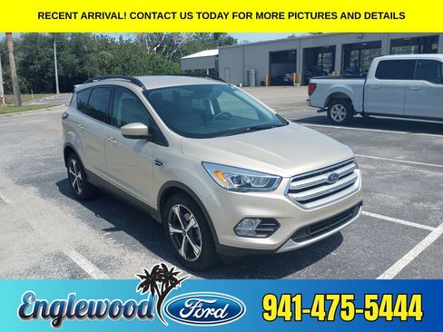 Certified 2018 Ford Escape SEL FWD image 1