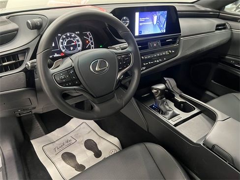 Certified 2025 Lexus ES 350 image 16