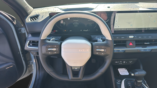 New 2026 Kia K4 EX FWD image 16