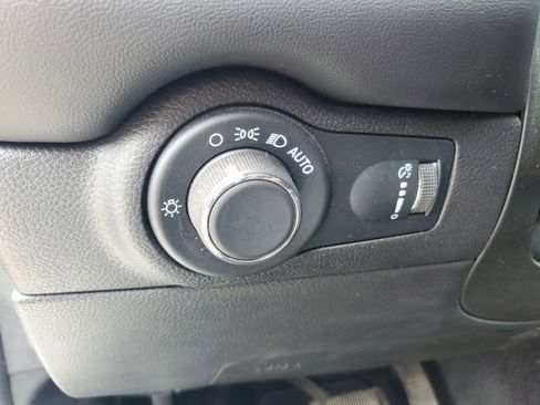Used 2023 Dodge Durango GT AWD/4WD image 11