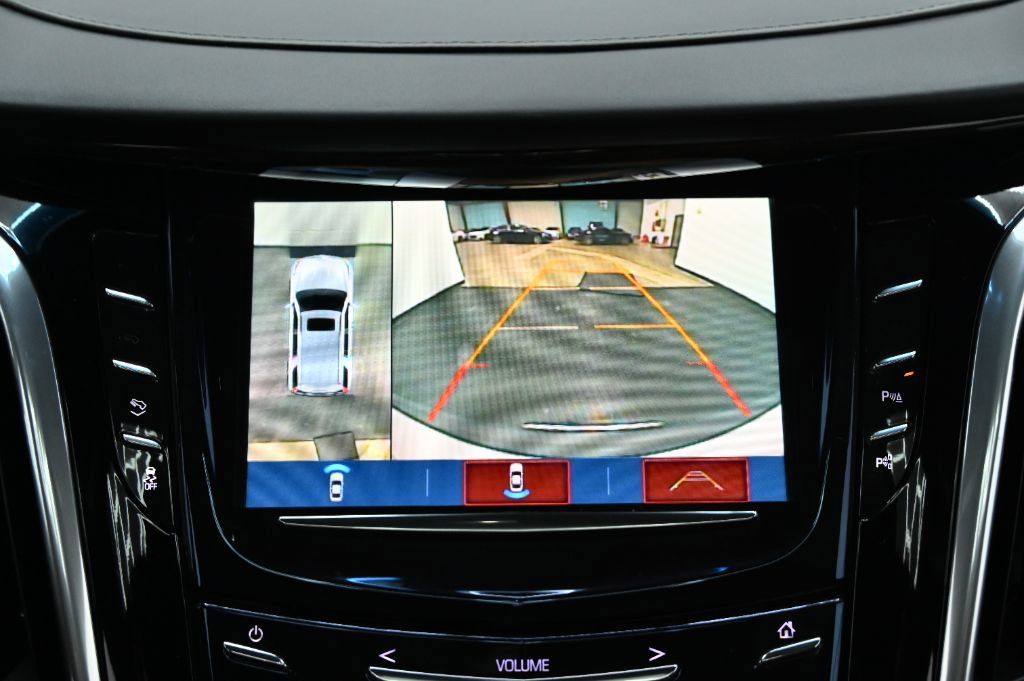 Used 2018 Cadillac Escalade Platinum AWD/4WD image 34
