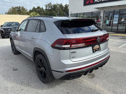 New 2026 Volkswagen Atlas Cross Sport SEL R-Line AWD/4WD image 5