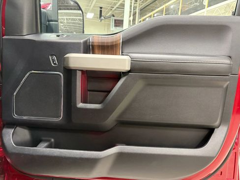 Used 2017 Ford F150 Lariat w/ Equipment Group 502A Luxury image 21