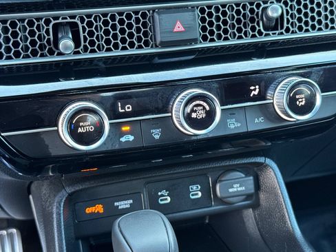 Certified 2025 Honda Civic Sport image 18