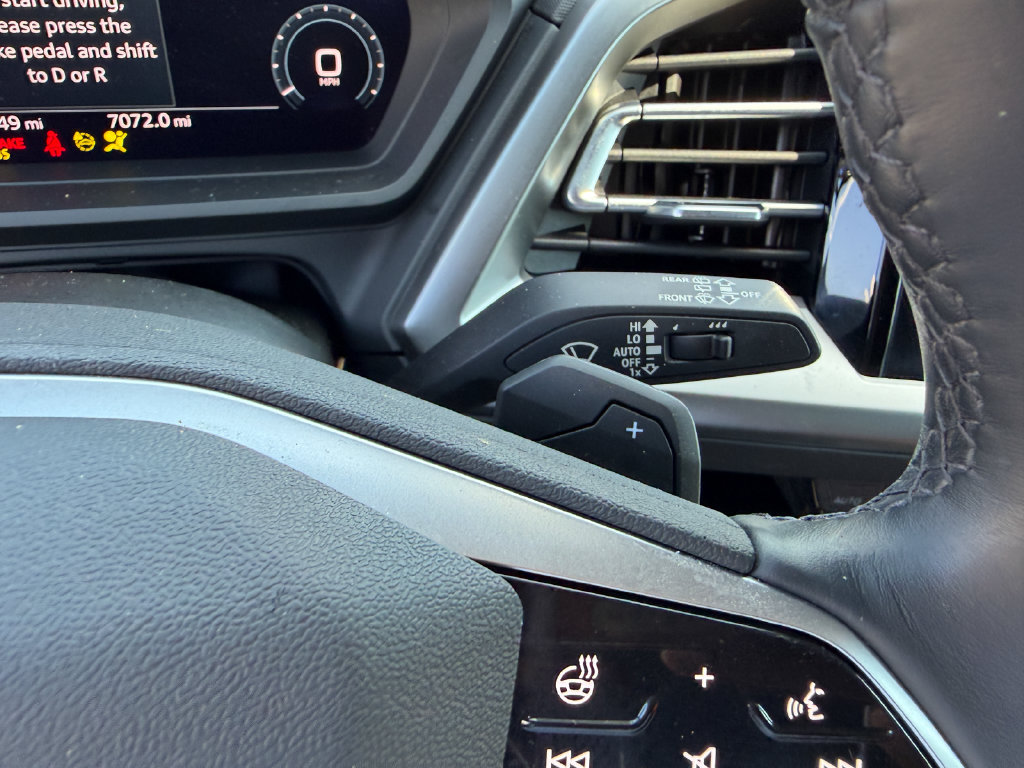 Used 2023 Audi Q4 e-tron Premium Plus w/ Premium Plus AWD/4WD image 17