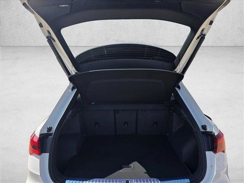 New 2025 Audi Q3 2.0T Premium image 25